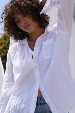 Velvet By Graham & Spencer NATALIA LINEN BUTTON-UP SHIRT