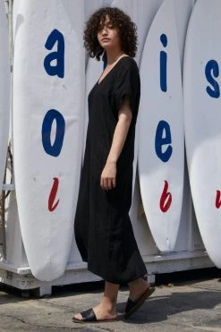 Velvet By Graham & Spencer YANA LINEN CAFTAN DRESS