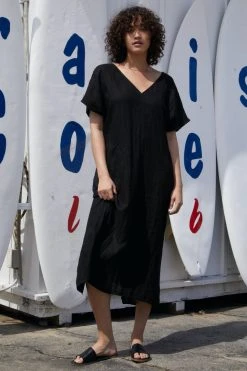 Velvet By Graham & Spencer YANA LINEN CAFTAN DRESS