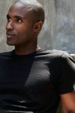 Velvet By Graham & Spencer Mens AMARO CREW NECK SLUB TEE