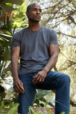 Velvet By Graham & Spencer HOWARD WHISPER CLASSIC CREW NECK TEE