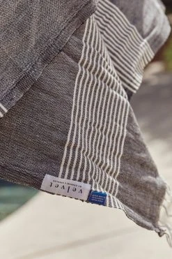 Velvet By Graham & Spencer BEACH THROW Womens