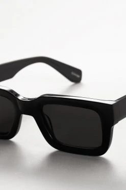 05 SUNGLASSES BY CHIMI