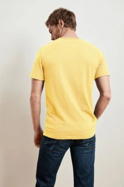 Velvet By Graham & Spencer Mens CHAD RAW EDGE COTTON SLUB POCKET TEE
