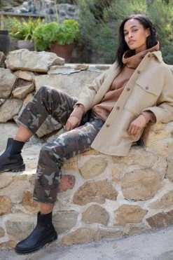 Velvet By Graham & Spencer ARIANA SHACKET Womens