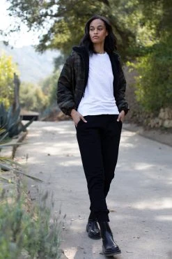 Velvet By Graham & Spencer Womens KYLE FLEECE JOGGER 15 Velvet By Graham & Spencer Womens KYLE FLEECE JOGGER