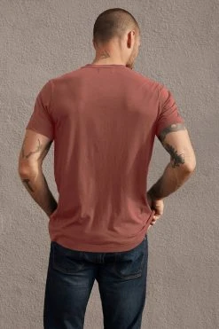 Velvet By Graham & Spencer Mens SAMSEN WHISPER CLASSIC V-NECK TEE