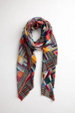 Velvet By Graham & Spencer Womens PRINTED SILK BLEND SCARF BY VISMAYA