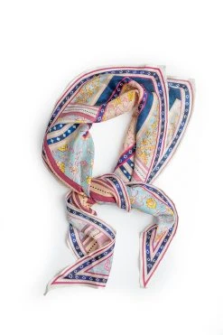 Velvet By Graham & Spencer Womens DIAMOND SHAPE SILK SCARF