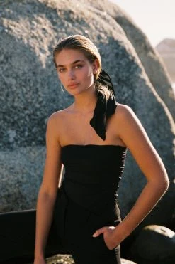 Atelier Femmes SCRUNCHIE SCARF BY ATELIER DE FEMMES 8 Atelier Femmes SCRUNCHIE SCARF BY ATELIER DE FEMMES