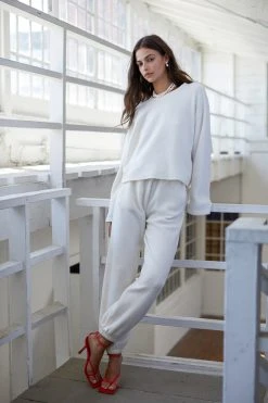 Velvet By Graham & Spencer Womens BELLE JOGGER 9 Velvet By Graham & Spencer Womens BELLE JOGGER