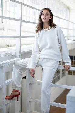 Velvet By Graham & Spencer Womens BELLE JOGGER 10 Velvet By Graham & Spencer Womens BELLE JOGGER