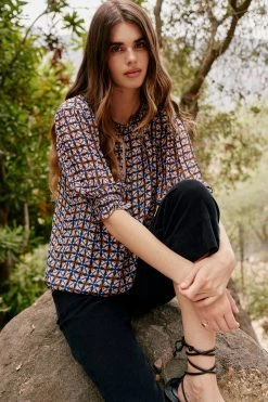 Velvet By Graham & Spencer CADENCE PRINTED BLOUSE