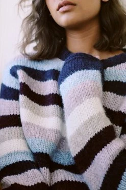 Velvet By Graham & Spencer Womens CALISTA STRIPE BABY ALPACA CREW NECK SWEATER