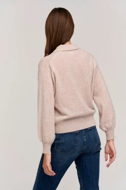 Velvet By Graham & Spencer Womens ASHLEY CASHMERE SWEATER