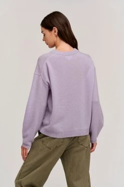 Velvet By Graham & Spencer Womens BRYNNE CASHMERE CREW NECK SWEATER