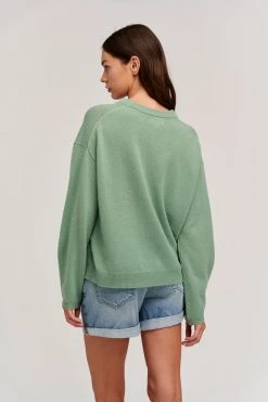 Velvet By Graham & Spencer Womens BRYNNE CASHMERE CREW NECK SWEATER
