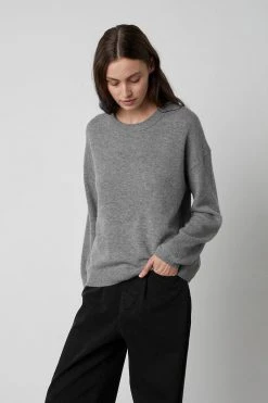 Velvet By Graham & Spencer BRYNNE CASHMERE CREW NECK SWEATER
