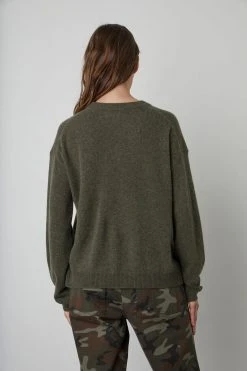 Velvet By Graham & Spencer BRYNNE CASHMERE CREW NECK SWEATER