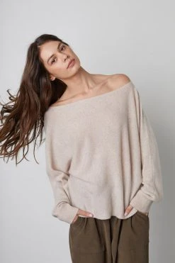 Velvet By Graham & Spencer Womens JULIET CASHMERE SWEATER