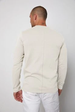 Velvet By Graham & Spencer Mens BRAD HENLEY