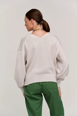 Velvet By Graham & Spencer BELINDA V-NECK SWEATER Womens