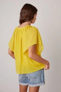 Velvet By Graham & Spencer ASHLYN COTTON GAUZE BLOUSE Womens