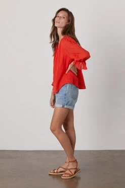 Velvet By Graham & Spencer DITA COTTON GAUZE PEASANT TOP Womens