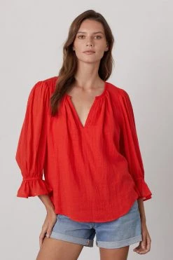 Velvet By Graham & Spencer DITA COTTON GAUZE PEASANT TOP Womens