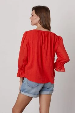 Velvet By Graham & Spencer DITA COTTON GAUZE PEASANT TOP Womens