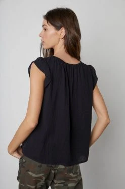 Velvet By Graham & Spencer KAIA COTTON GAUZE BLOUSE Womens