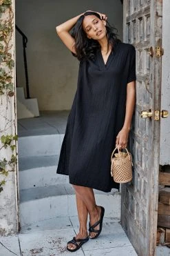 Velvet By Graham & Spencer MILA BAG Womens