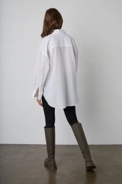Velvet By Graham & Spencer RACHEL OVERSIZED BUTTON-UP SHIRT Womens