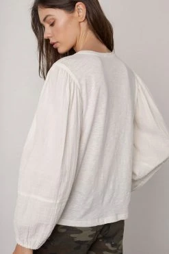 Velvet By Graham & Spencer JAYLA PUFF SLEEVE TOP