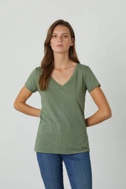 Velvet By Graham & Spencer Womens LILITH COTTON SLUB V-NECK TEE