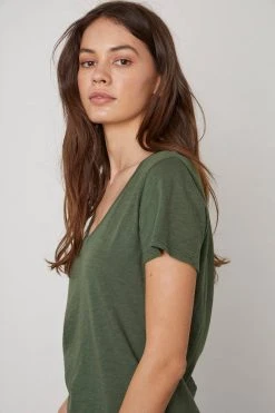Velvet By Graham & Spencer Womens LILITH COTTON SLUB V-NECK TEE