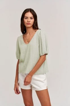Velvet By Graham & Spencer Womens LOUISA PUFF SLEEVE TOP