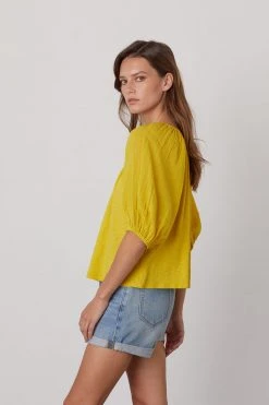 Velvet By Graham & Spencer KATY RAGLAN SLEEVE TOP Womens