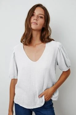 Velvet By Graham & Spencer Womens LOUISA PUFF SLEEVE TOP