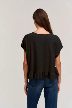Velvet By Graham & Spencer Womens RHYE V-NECK TEE