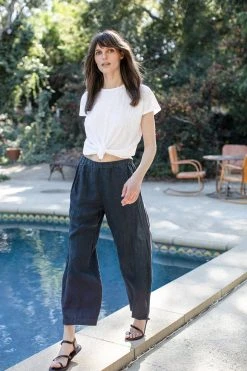 Velvet By Graham & Spencer TOOTSI CREW NECK TEE Womens