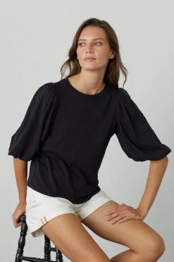 Velvet By Graham & Spencer Womens UMA PUFF SLEEVE TEE