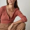 Velvet By Graham & Spencer Womens HILARY COTTON THERMAL HENLEY