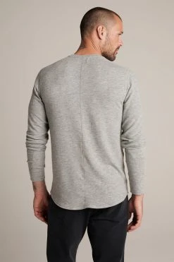 Velvet By Graham & Spencer BRONSON COZY JERSEY KNIT TOP Mens