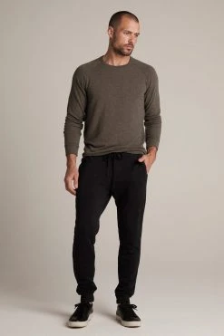 Velvet By Graham & Spencer CASON JASPE SHERPA JOGGER Mens
