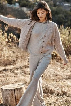 Velvet By Graham & Spencer MAGGIE BUTTON FRONT CARDIGAN Womens