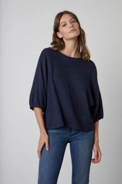 Velvet By Graham & Spencer Womens MAKAYLA CREW NECK PULLOVER