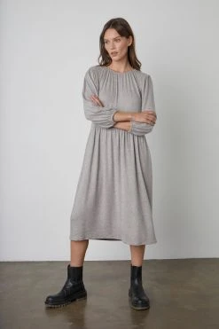 Velvet By Graham & Spencer SCARLET PUFF SLEEVE DRESS 13 Velvet By Graham & Spencer SCARLET PUFF SLEEVE DRESS