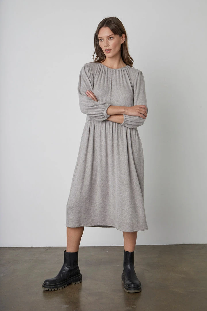 Velvet By Graham & Spencer SCARLET PUFF SLEEVE DRESS 6 Velvet By Graham & Spencer SCARLET PUFF SLEEVE DRESS