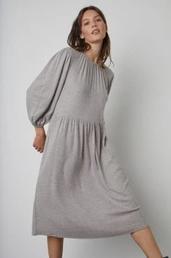 Velvet By Graham & Spencer SCARLET PUFF SLEEVE DRESS 10 Velvet By Graham & Spencer SCARLET PUFF SLEEVE DRESS